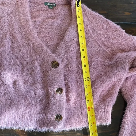 Wild Fable worn once Cropped Soft Fuzzy Cardigan M Purple Lavender - Picture 2 of 6